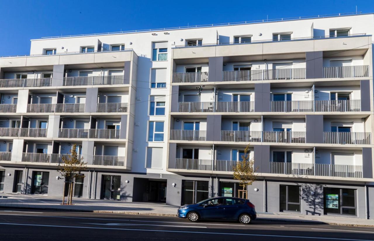 Neu☆Business Apartment☆Messe/Airport☆Tiefgarage Leinfelden-Echterdingen Exteriér fotografie